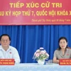 Trưởng Ban Tuyên giáo Trung ương Nguyễn Trọng Nghĩa và Phó trưởng Đoàn đại biểu Quốc hội tỉnh Tây Ninh Hoàng Thị Thanh Thúy chủ trì Hội nghị tiếp xúc cử tri thành phố Tây Ninh. (Ảnh: Minh Phú/TTXVN)