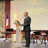 Đại sứ Việt Nam tại Pháp Đinh Toàn Thắng phát biểu tại buổi lễ. (Ảnh: Ngọc Hiệp/TTXVN)