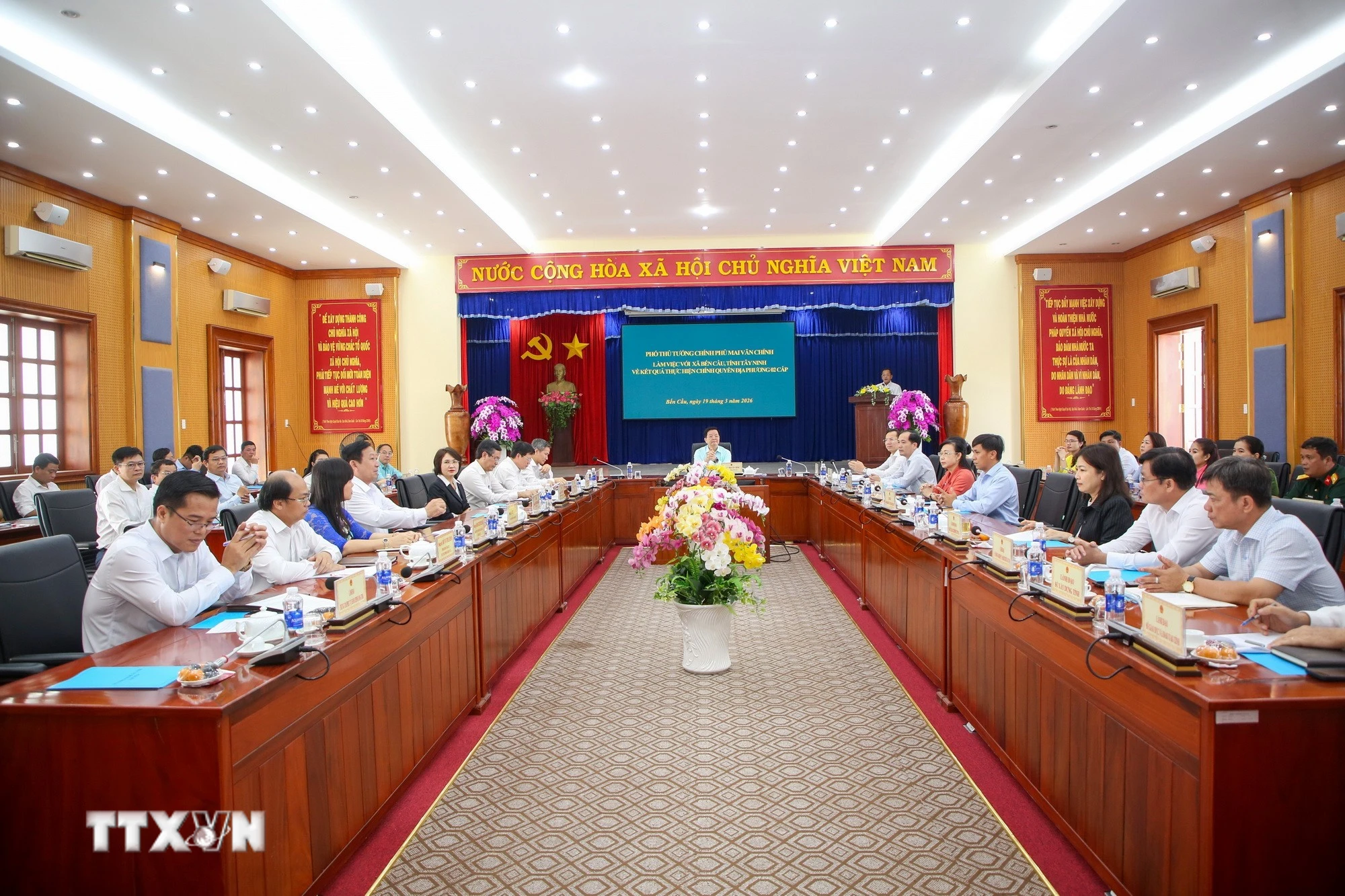 Phó Thủ tướng Mai Văn Chính: Tây Ninh cần tiếp tục rà soát, sắp xếp cán bộ phù hợp