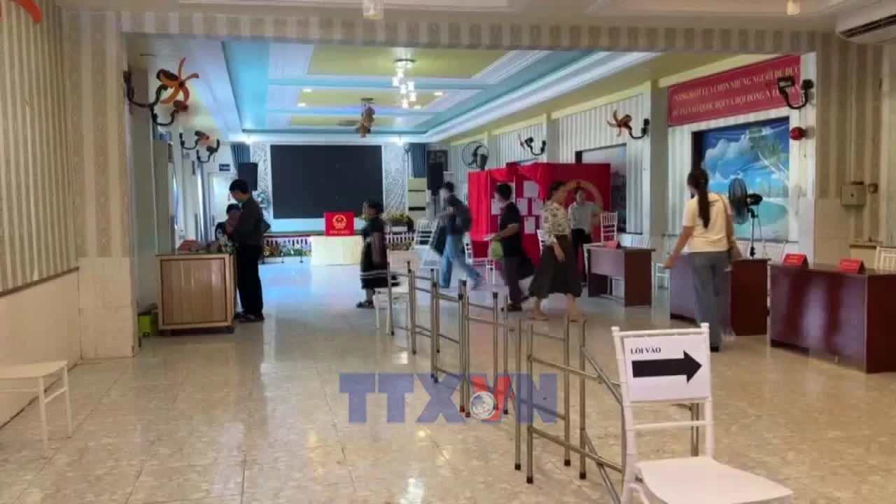 Nhà dân rộng 400m2 tại Đồng Nai trở thành điểm bỏ phiếu cho 2.500 cử tri
