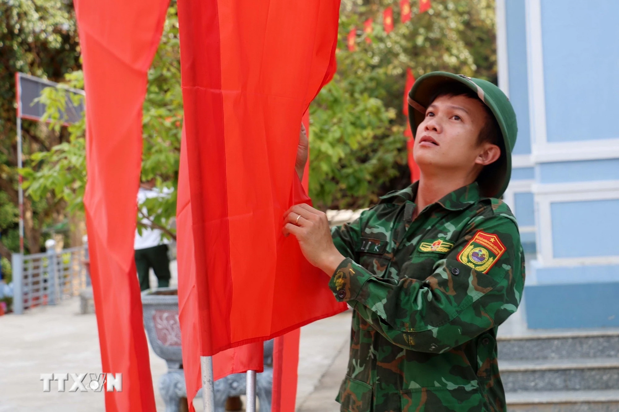 Cử Tri Cà Mau Phấn Khởi Hướng Về Ngày Hội Non Sông Bầu Cử