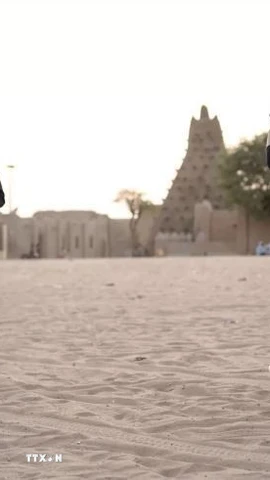 Cảnh sát Nigeria thuộc Phái bộ Liên hợp quốc về an ninh tại Mali (MINUSMA) tuần tra tại Timbuktu. (Ảnh: Sputnik/TTXVN)