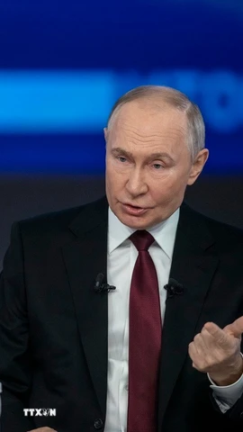 Tổng thống Nga Vladimir Putin phát biểu tại cuộc họp báo ở Moskva. (Ảnh: THX/TTXVN)