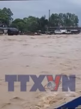 Nước lũ trên sông dâng cao gây ngập lụt một số nơi ở Quảng Ninh