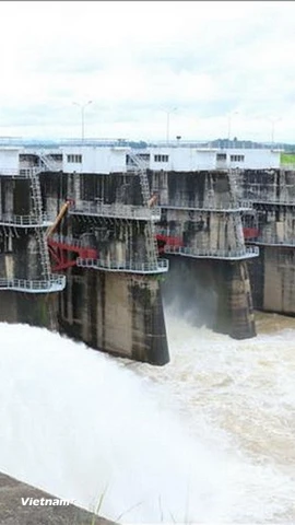 Đập thủy điện của nhà máy thủy điện Buôn Kuốp điều tiết nguồn nước. (Nguồn: Vietnam+)
