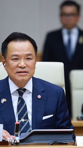 Thủ tướng Vương quốc Thái Lan Anutin Charnvirakul phát biểu tại Diễn đàn Tương lai ASEAN lần thứ ba. (Ảnh: Dương Giang/TTXVN)