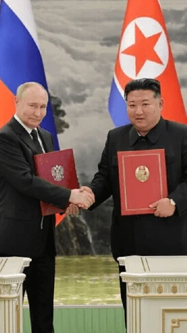 Nhà lãnh đạo Triều Tiên Kim Jong-un và Tổng thống Nga Vladimir Putin. (Nguồn: KCNA)