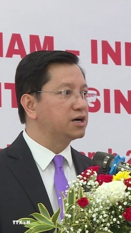 Đại sứ Việt Nam tại Ấn Độ Nguyễn Thanh Hải phát biểu khai mạc diễn đàn. (Ảnh: Quang Trung/TTXVN)
