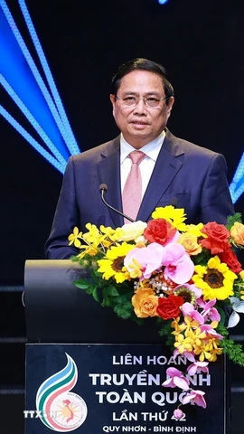 Thủ tướng Phạm Minh Chính phát biểu tại Lễ bế mạc Liên hoan Truyền hình toàn quốc lần thứ 42. (Ảnh: Dương Giang/TTXVN)