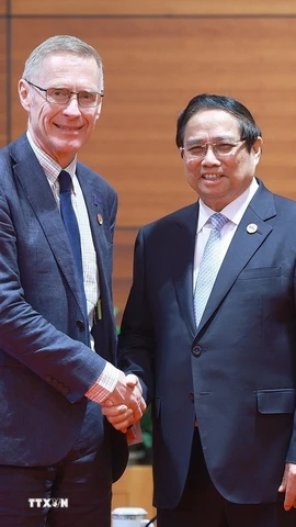 Thủ tướng Phạm Minh Chính tiếp ông Donal Brown, Phó Chủ tịch Quỹ Phát triển Nông nghiệp quốc tế (IFAD). (Ảnh: Dương Giang/TTXVN)