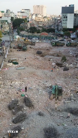 Dự án xây dựng đường Vành đai 1 đoạn Hoàng Cầu-Voi Phục đi qua địa bàn ba phường Ô Chợ Dừa, Láng và Giảng Võ. (Ảnh: Quốc Khánh/TTXVN)