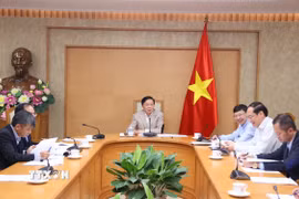 Phó Thủ tướng Chính phủ Trần Hồng Hà chủ trì cuộc họp. (Ảnh: Văn Điệp/TTXVN)