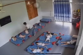 Ảnh cắt từ clip. (Nguồn: Facebook Tin nóng 24h)