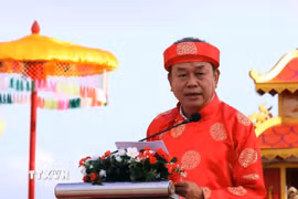 Thuyền thúng của ngư dân tham gia diễu hành tại Lễ hội Cầu ngư truyền thống quận Thanh Khê năm 2025. (Ảnh: Trần Lê Lâm/TTXVN)