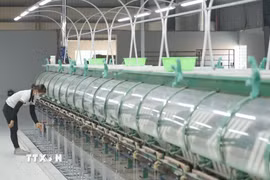 Ứng dụng công nghệ cao trong nông nghiệp. (Ảnh: TTXVN)