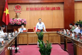 Chủ tịch UBND tỉnh Lạng Sơn Hồ Tiến Thiệu yêu cầu, các địa phương đẩy nhanh tiến độ giải phóng mặt bằng các khu, cụm công nghiệp. (Ảnh: Văn Đạt/TTXVN)