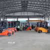Khu vực sang tải hàng hóa xuất nhập khẩu trong khu vực cửa khẩu Chi Ma, tỉnh Lạng Sơn. (Ảnh: Quang Duy/TTXVN)