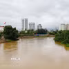 Mực nước sông Cầu đoạn chảy qua khu vực trung tâm tỉnh Thái Nguyên sáng 10/7/2026. (Ảnh: Hoàng Nguyên/TTXVN)