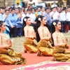 Chương trình biểu diễn nghệ thuật chào mừng tại lễ khai mạc chuỗi sự kiện Angkor Sangkranta 2025. (Ảnh: Huỳnh Thảo/TTXVN)
