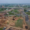 Dự án xây dựng đường vành đai 3 đoạn qua tỉnh Long An, thuộc dự án đường vành đai 3 Hồ Chí Minh, chiều dài toàn tuyến là 6,37km với tổng mức đầu tư là 3.040 tỷ đồng. (Ảnh: Vũ Sinh/TTXVN) 