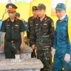 Các lực lượng tham gia khai quật lấy mẫu danh tính liệt sỹ tại Nghĩa trang liệt sỹ xã Đồng Thịnh, tỉnh Ninh Bình. (Ảnh: Thùy Dung/TTXVN)