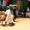 Người dân tại thành phố Omdurman, Sudan. (Ảnh: THX/TTXVN)