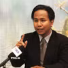 Thạc sỹ Him Raksmey - chuyên gia phân tích các vấn đề khu vực tại Phnom Penh, Giám đốc điều hành Trung tâm Nghiên cứu các vấn đề khu vực của Campuchia (CCRS) - trả lời phỏng vấn TTXVN về Diễn đàn Tương lai ASEAN lần thứ 3 theo sáng kiến của Việt Nam. (Ảnh: Minh Hưng/TTXVN)
