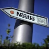 Biểu tượng Nestle tại Vevey, Thụy Sĩ. (Ảnh: AFP/TTXVN)