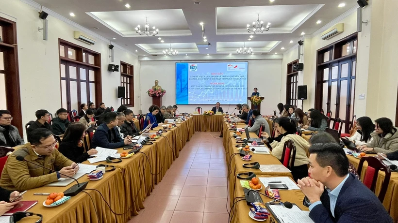 Hội thỏa công bố Báo cáo "Kinh tế Việt Nam năm 2024 và triển vọng năm 2025," do Viện Nghiên cứu quản lý kinh tế Trung ương diễn ra ngày 14/1. (Ảnh: Vietnam+)