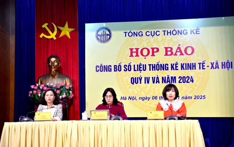 Họp báo công bố số liệu Thống kê kinh tế-xã hội quý 4 và năm 2024, do Tổng cục thống kê tổ chức ngày 6/1. (Ảnh: Vietnam+)