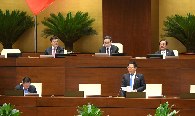 Bộ trưởng Bộ Tài chính Nguyễn Văn Thắng đã tiếp thu các ý kiến đóng góp của đại biểu Quốc hội và giải trình về một số vấn đề còn nhiều ý kiến khác nhau. (Ảnh: CTV/Vietnam+)