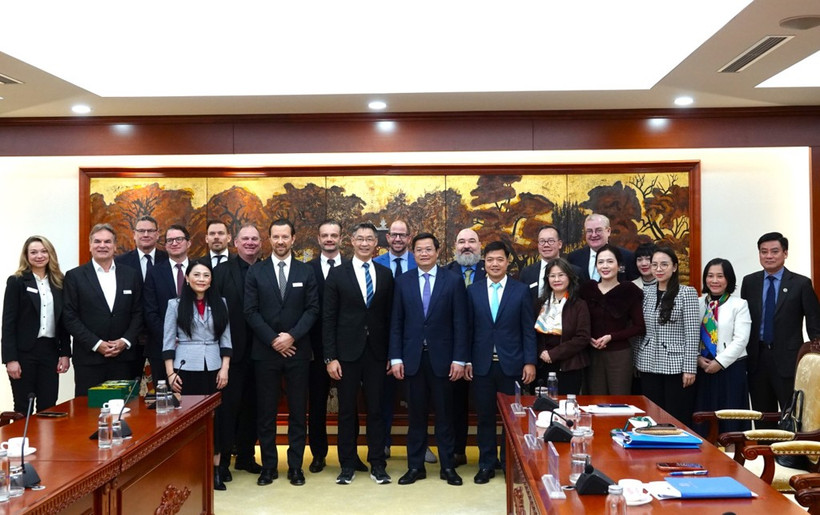 Thứ trưởng Bộ Tài chính Nguyễn Đức Tâm đã tiếp và làm việc với Đoàn doanh nghiệp Thụy Sĩ-Việt Nam, ngày 3/2. (Ảnh: BTC/Vietnam+)