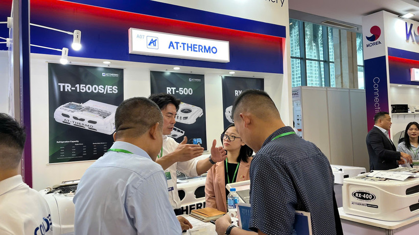 Trong năm 2025, khu vực kinh tế Nhà nước đạt trên 1,23 triệu tỷ đồng, chiếm 29,7% tổng vốn với tốc độ tăng trưởng ấn tượng 19,7%. (Ảnh: Vietnam+)