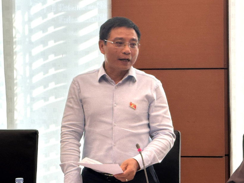 Bộ trưởng Bộ Tài chính Nguyễn Văn Thắng chia sẻ tại tổ nội dung Dự thảo Nghị quyết của Quốc hội về cơ chế, chính sách phát triển kinh tế tư nhân, ngày 15/5. (Ảnh: Vietnam+)