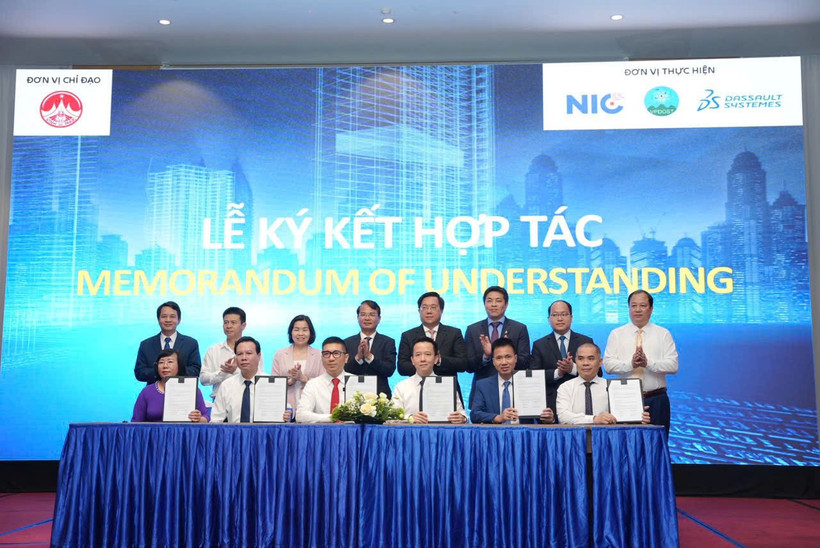 Tập đoàn Dassault Systèmes và các doanh nghiệp công nghệ cao tỉnh Vĩnh Phúc đã ký kết các biên bản ghi nhớ. (Ảnh: Vietnam+)