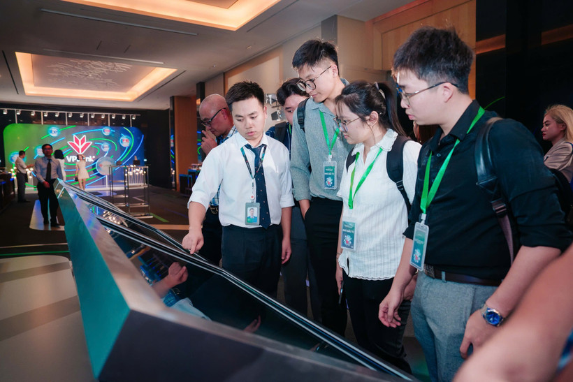 Đây được xem là “thời điểm vàng” để thị trường chứng khoán Việt Nam bứt phá với sự hậu thuẫn từ chính sách vĩ mô, dòng vốn ngoại và một khung pháp lý ngày càng hoàn thiện. (Ảnh: Vietnam+)