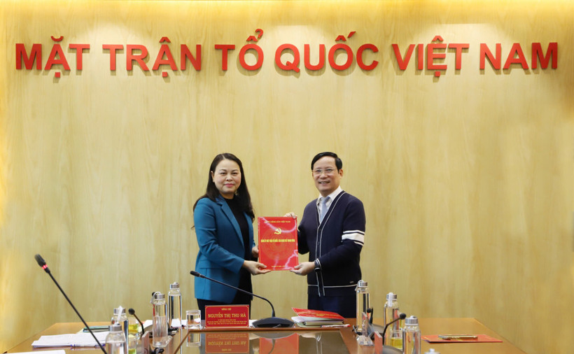 Ông Phạm Tấn Công giữ chức Bí thư Đảng uỷ Đảng uỷ VCCI nhiệm kỳ 2020-2025. Hai Phó bí thư Đảng uỷ là ông Nguyễn Quang Vinh, Hoàng Quang Phòng. (Ảnh: Vietnam+)