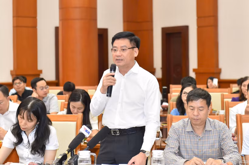 Ông Hoàng Văn Thu chia sẻ thông tin nâng hạng thị trường chứng khoán theo tiêu chuẩn MSCI, hướng tới phát triển bền vững và ổn định. (Ảnh: Vietnam+)