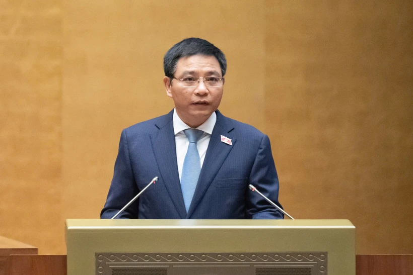 Bộ trưởng Bộ Tài chính Nguyễn Văn Thắng đã trình bày Tờ trình dự thảo Nghị quyết về giảm thuế giá trị gia tăng. (Ảnh: Vietnam+)