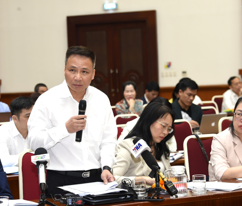 Lãnh đạo Ủy ban Chứng khoán Nhà nước cho biết thị trường đã chịu tác động từ chính sách thuế mới của Tổng thống Donald Trump tại Hoa Kỳ. (Ảnh: BTC/Vietnam+)