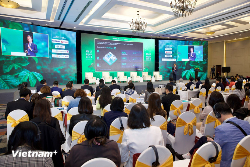 Hội thảo “Động lực cho Kỷ nguyên Bền vững” do Báo Tài chính-Đầu tư, Bộ Tài chính tổ chức ngày 27/11. (Ảnh: Vietnam+)