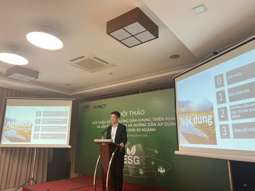 Sổ tay ESG do Cục Phát triển Doanh nghiệp tư nhân và Kinh tế tập thể (APED)-Bộ Tài chính phối hợp với Đại sứ quán Anh, Tổng Lãnh sự quán Anh và các đơn vị tư vấn thực hiện và tổ chức hội thảo giới thiệu vào ngày 24/3. (Ảnh: Vietnam+)