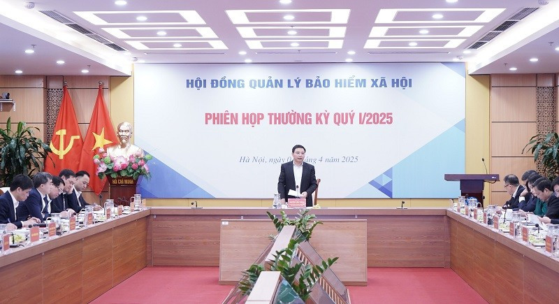 Bộ trưởng Bộ Tài chính Nguyễn Văn Thắng nhấn mạnh đây là phiên họp đầu tiên của Hội đồng Quản lý Bảo hiểm xã hội sau khi được kiện toàn. (Ảnh: BHXH)