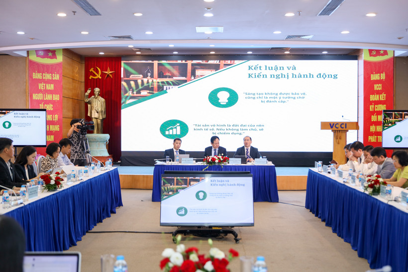 Diễn đàn “Thể chế hóa đổi mới sáng tạo – Bảo vệ tài sản vô hình theo tinh thần Nghị quyết 68-NQ/TW”, ngày 11/9. (Ảnh: Vietnam+)