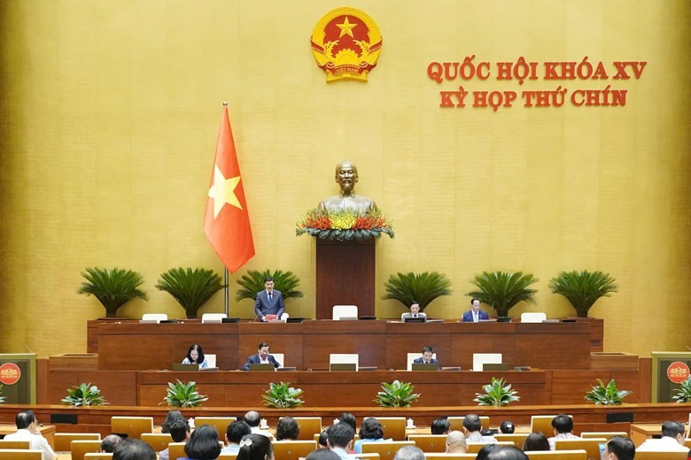 Các đại biểu Quốc hội tiếp tục đưa ra nhiều ý kiến góp ý cụ thể để hoàn thiện dự thảo Nghị quyết. (Ảnh: QH/Vietnam+)