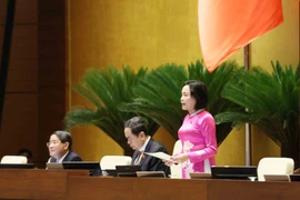 Phó Chủ tịch Quốc hội Nguyễn Thị Thanh điều hành phiên họp sáng 7/5. (Ảnh: TTXVN)