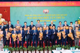 Ban Chấp hành Đảng bộ PVEP khóa IV, nhiệm kỳ 2025-2030 ra mắt Đại hội. (Ảnh: PV/Vietnam+)