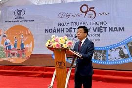 Ông Lê Tiến Trường, Chủ tịch Hội đồng Quản trị Vinatex nhấn mạnh, ngành dệt may Việt Nam hôm nay khi đứng tốp 3 trên thị trường dệt may quốc tế chính là nhờ chiến lược đúng đắn và tinh thần đoàn kết, bền chặt của những con người dệt may không ngừng sáng tạo, đổi mới, tận tâm với từng đường kim, mũi chỉ. (Ảnh: Đức Duy/Vietnam+)