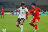 U23 Việt Nam (áo đỏ) thua U23 Trung Quốc, lỡ cơ hội vào chung kết. (Nguồn: AFC)