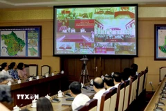 Buổi vận hành thử nghiệm, điều hành chính quyền 2 cấp thông qua các phần mềm, hệ thống ứng dụng đối với 36 xã phường mới trên địa bàn tỉnh Vĩnh Phúc. (Ảnh: Hoàng Hùng/TTXVN)
